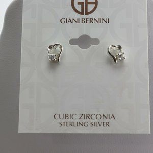 NWT: Giani Bernini heart stud earrings